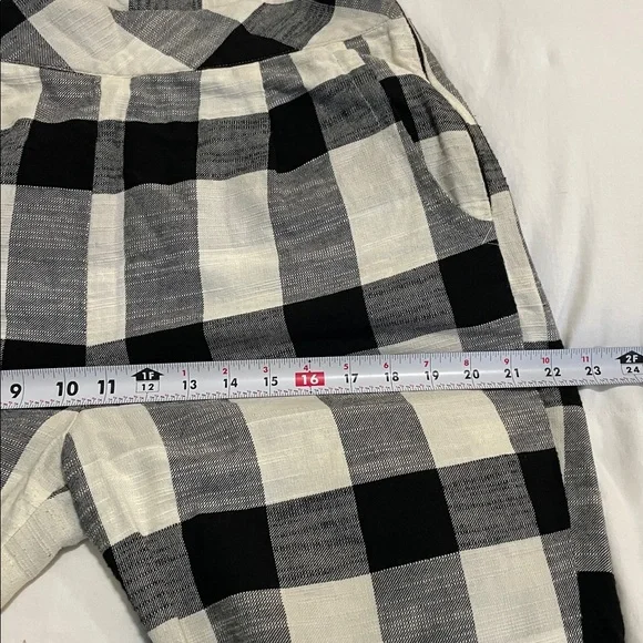 Free People | Clear Skies | Black &
White | Checkered | Cropped Pants | Size M - Picture 14 of 15